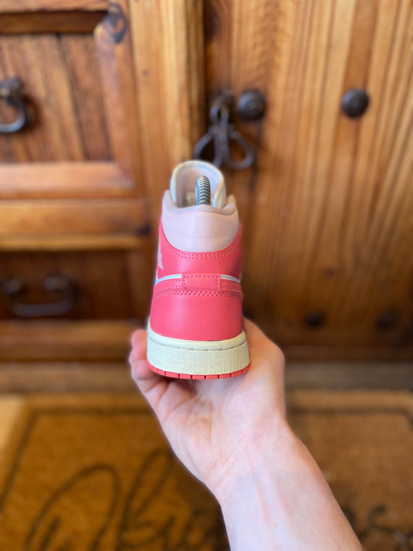 JORDAN 1 MID ‘STRAWBERRIES AND CREAM’ - UK 3