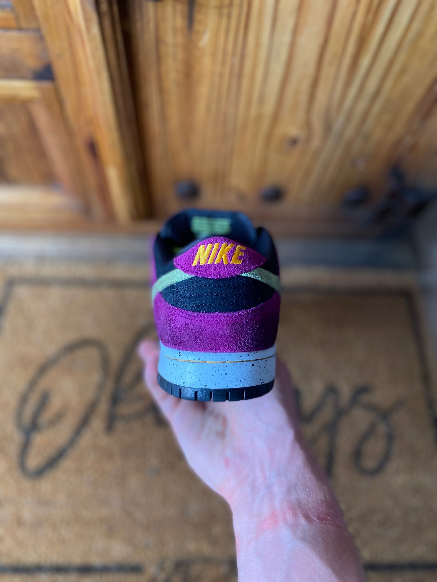 NIKE SB DUNK LOW ACG TERRA ‘RED PLUM’ - UK 8.5