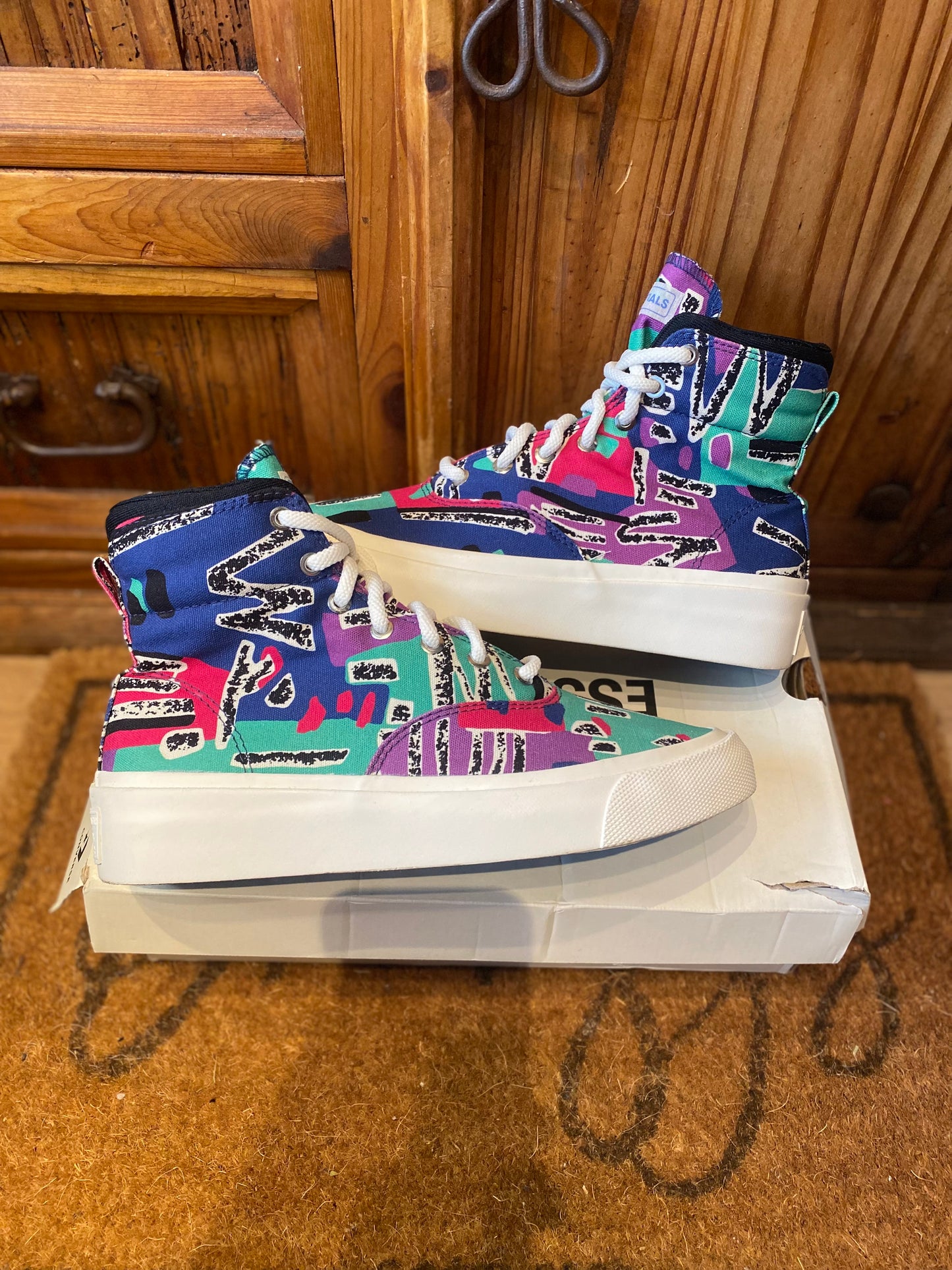 CONVERSE X FEAR OF GOD ESSENTIALS SKID GRID HI - UK 7