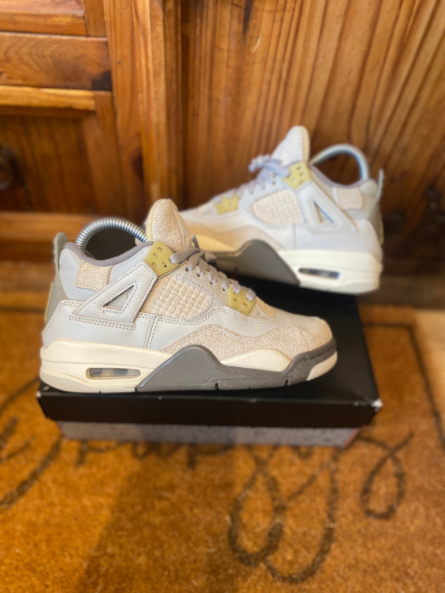 JORDAN 4 ‘CRAFT PHOTON DUST’ - UK 3.5