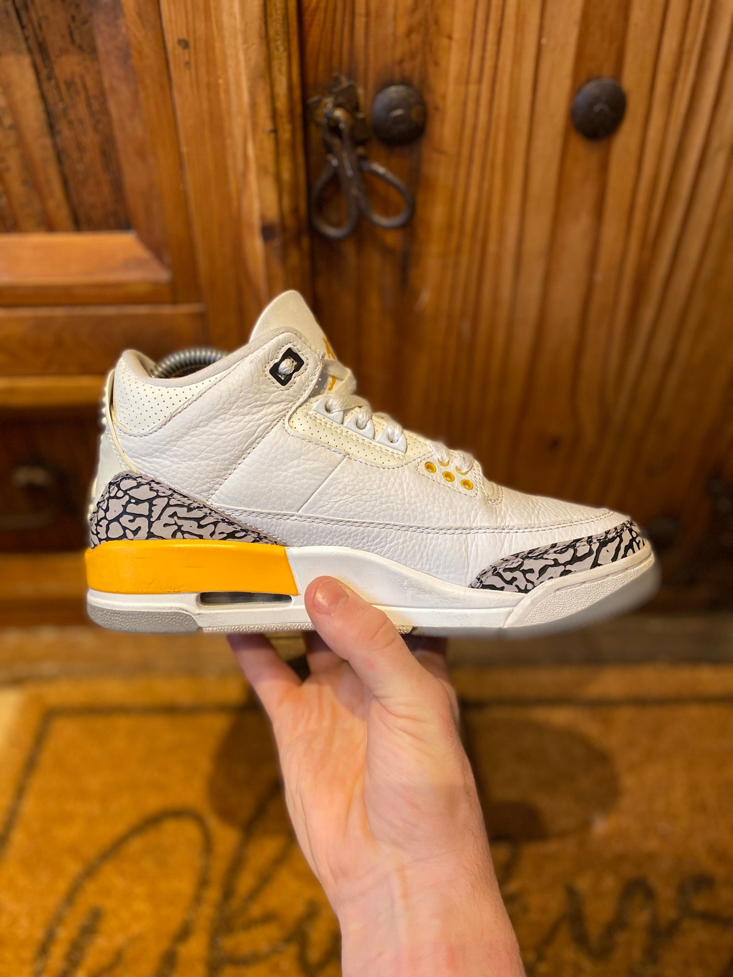 JORDAN 3 ‘LASER ORANGE’ - UK 4.5