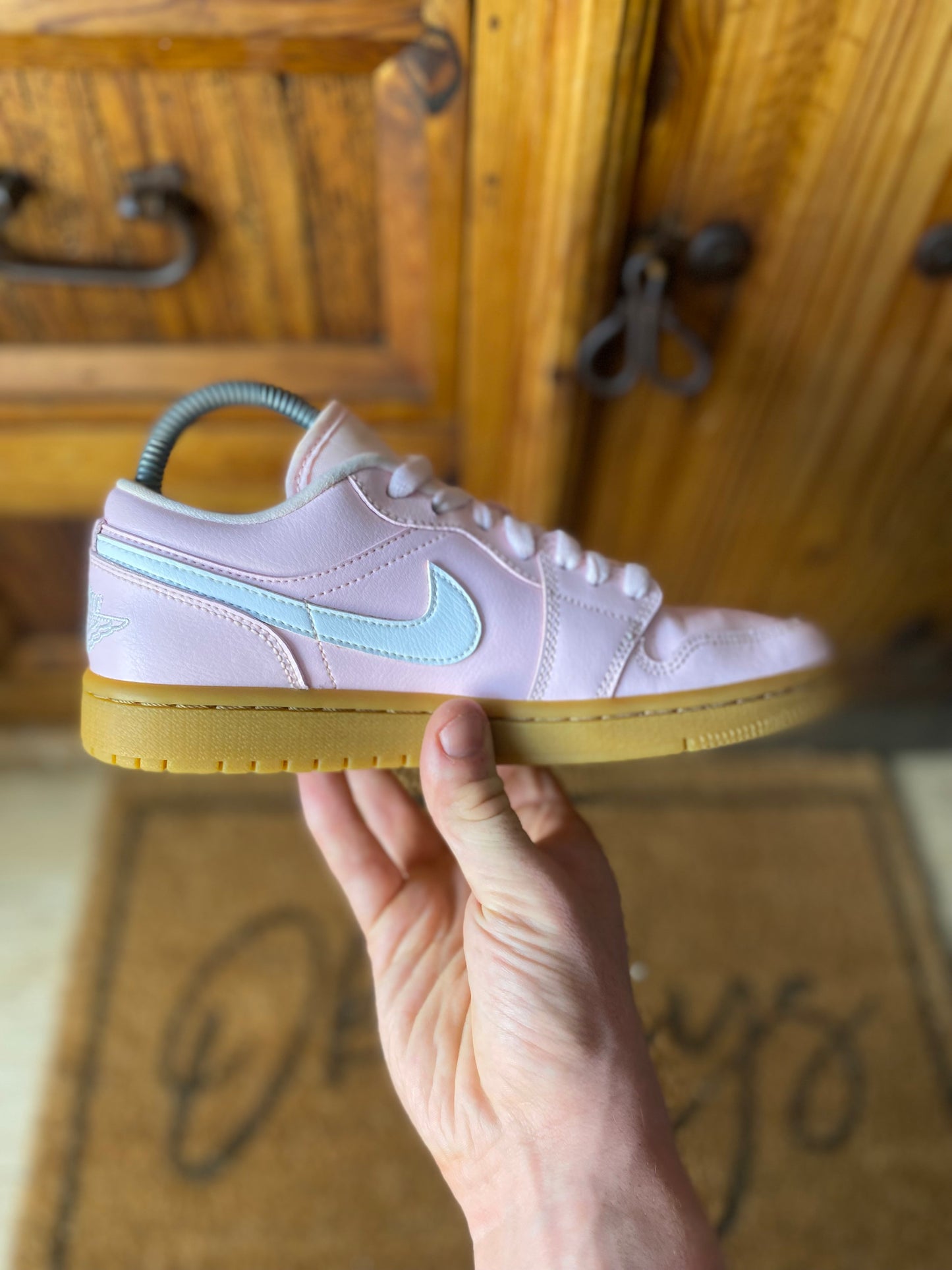 JORDAN 1 LOW ‘ARCTIC PINK GUM’ - UK 4.5